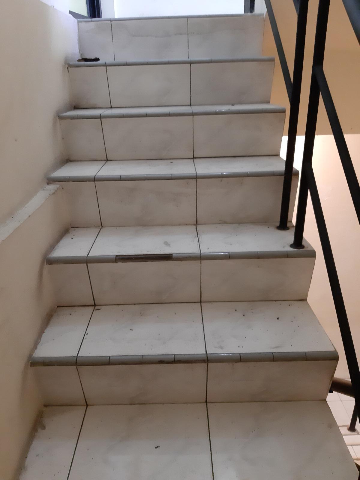 Jual Ruko 3 lantai di pinggir jalan Tomang Raya Jakarta Barat NC - Foto 9