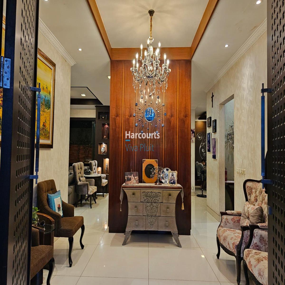 Dijual Rumah Mewah Dan Bagus Di Komplek Premier Mansion, Bandengan. Harga Nego - Foto 3