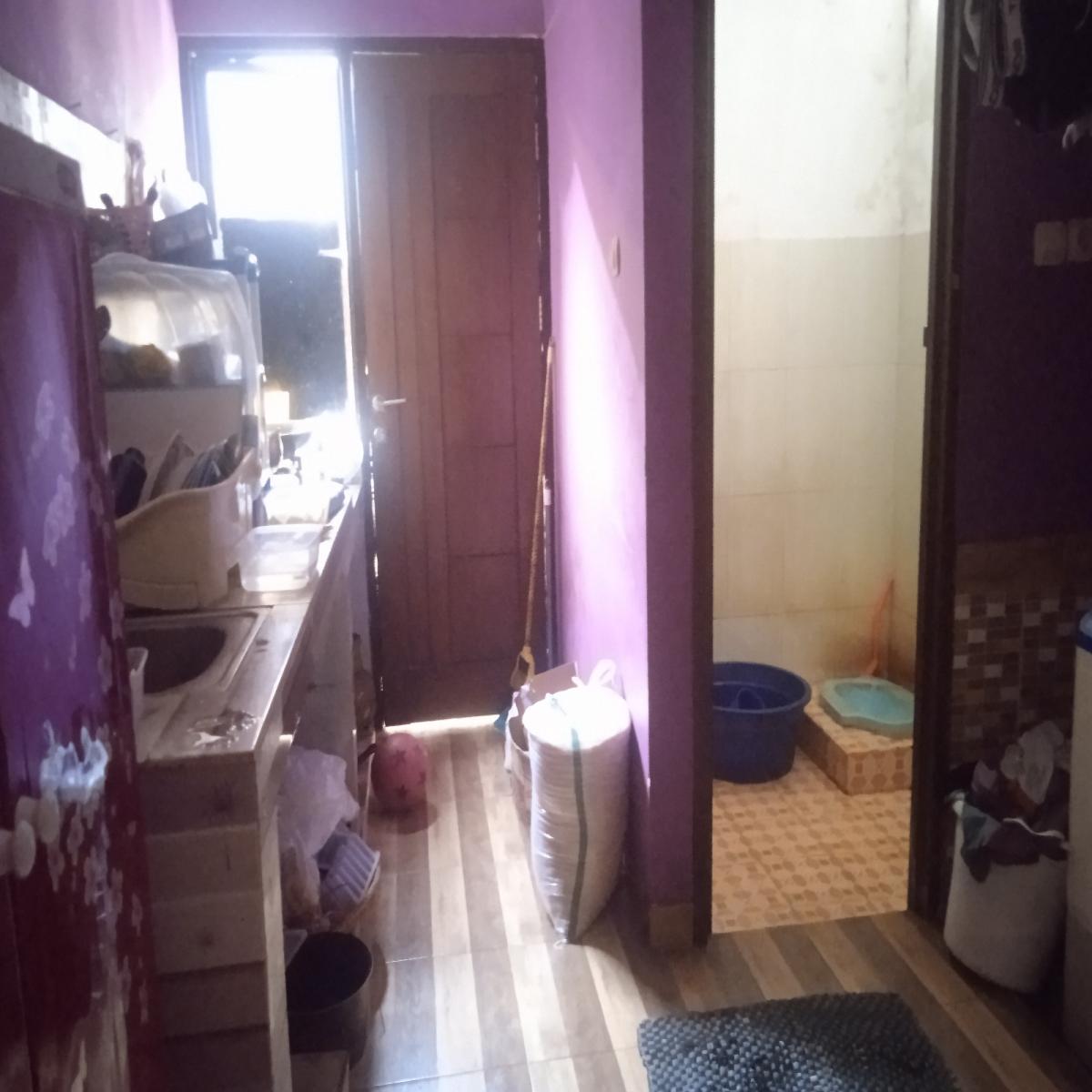 Dijual Rumah 1 Lantai Luas 150 m² di daerah Pinang, Kota Tangerang - Foto 8