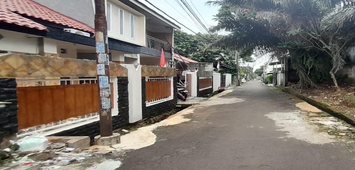 Dijual Rumah Luas 243 m² dan Mewah di Perumahan Ciputat Baru, Tangerang Selatan - Foto 3