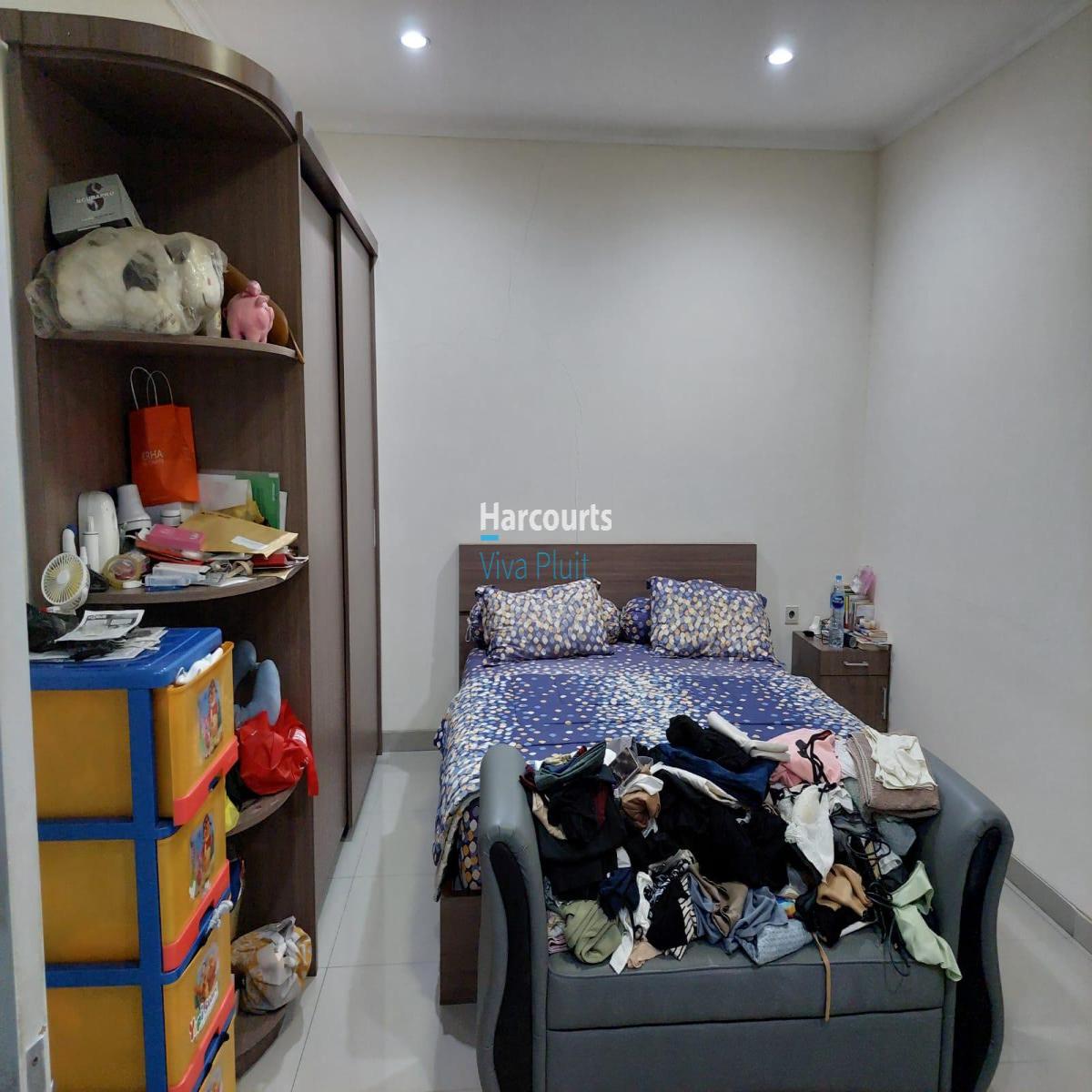 Dijual Cepat Rumah Siap Huni di Green Lake City Cluster Amerika Latin
