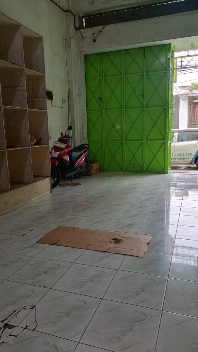 Dijual Ruko Siap Huni 3 Lantai, Lokasi di Keprabon - Solo - Foto 3