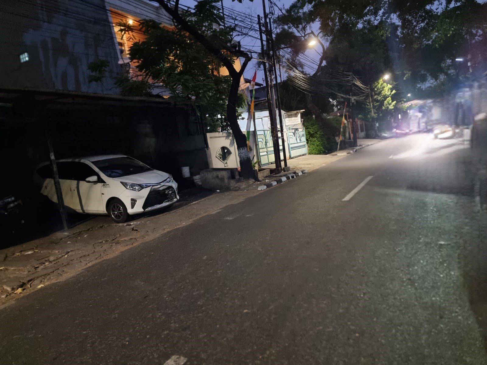 Jual Rumah bagus di Tomang Grogol Petamburan Jakarta Barat (RR)