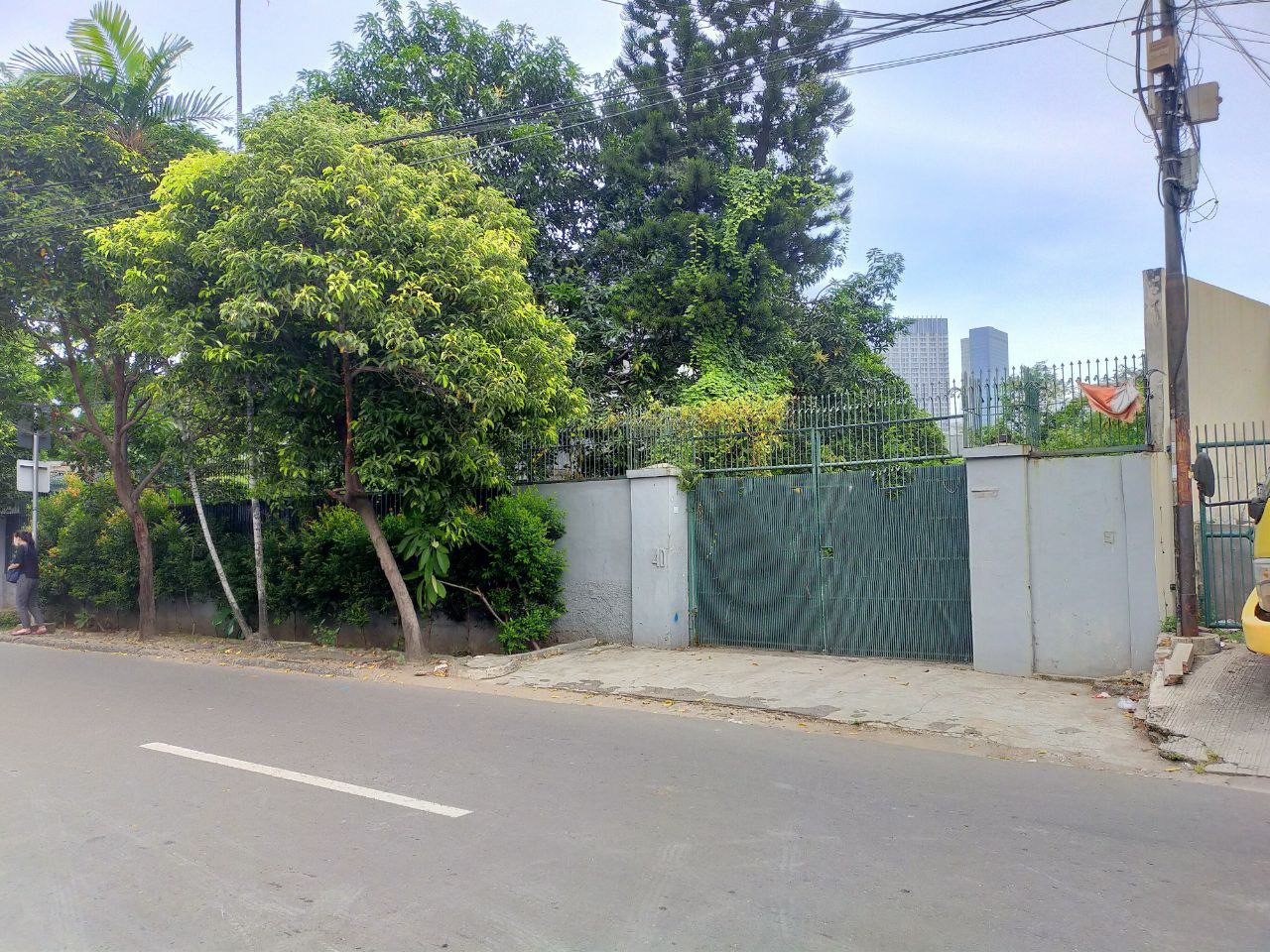 Jual Rumah luas di Tomang Jakarta Barat (JS)