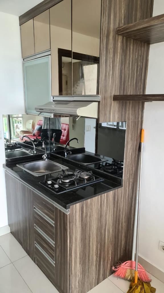 Disewakan Apartemen Westmark Furnished Jakarta Barat (RR) - Foto 2