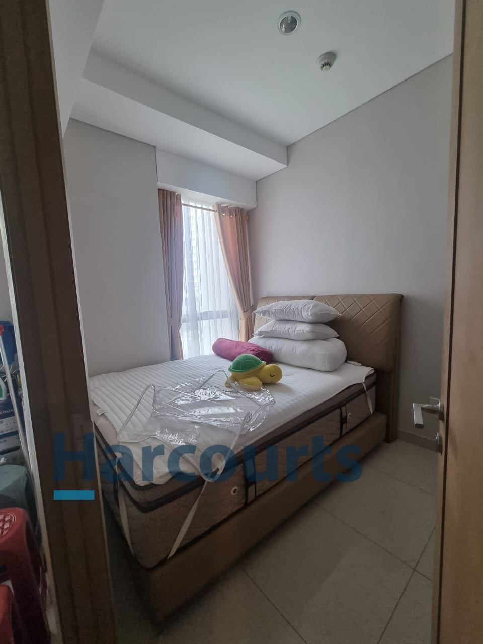 Sewa Apartemen Taman Anggrek Residences Jl. Letjen S.Parman Jakarta Barat (RR) - Foto 7