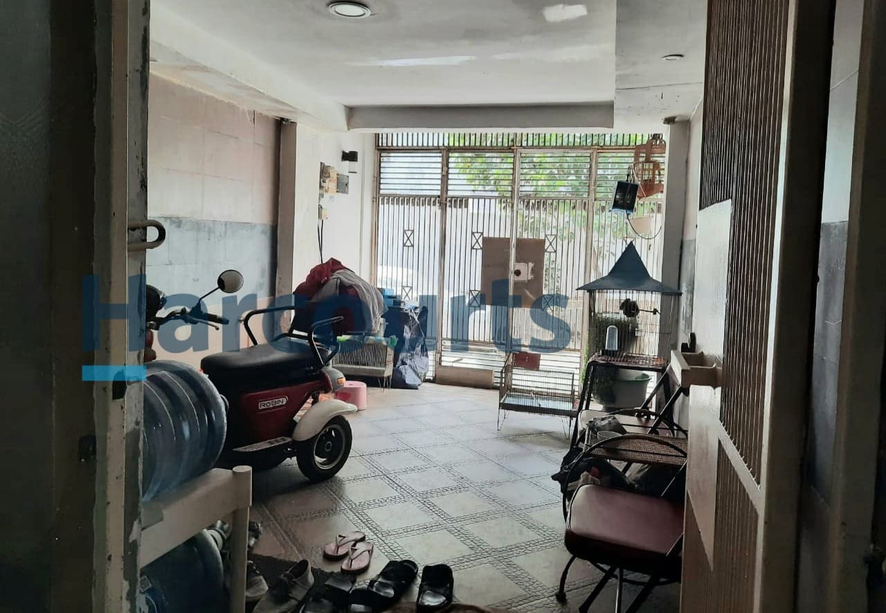 Jual Cepat Rumah Kos 2 lantai, Furnished di Pasar Baru, Jakarta Pusat (RR) - Foto 2