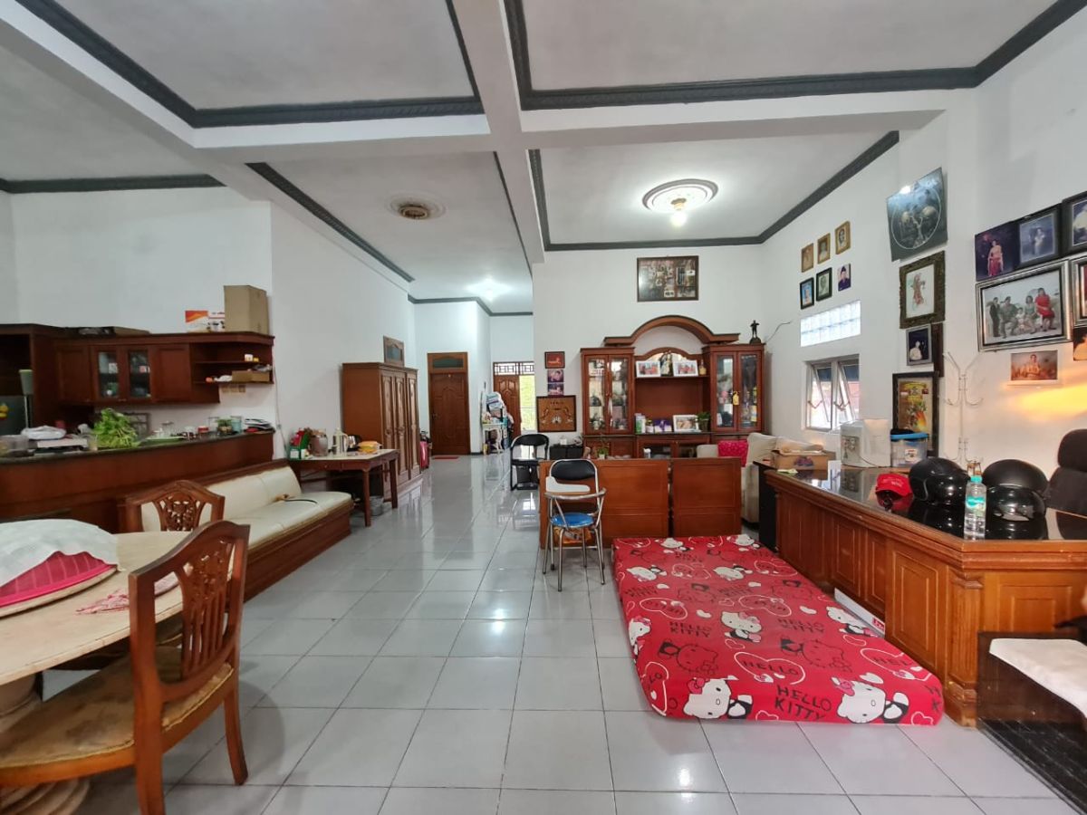 Rumah dan ruang usaha siap pakai di cemani dekat Solo kota dan Solo Baru - Foto 10