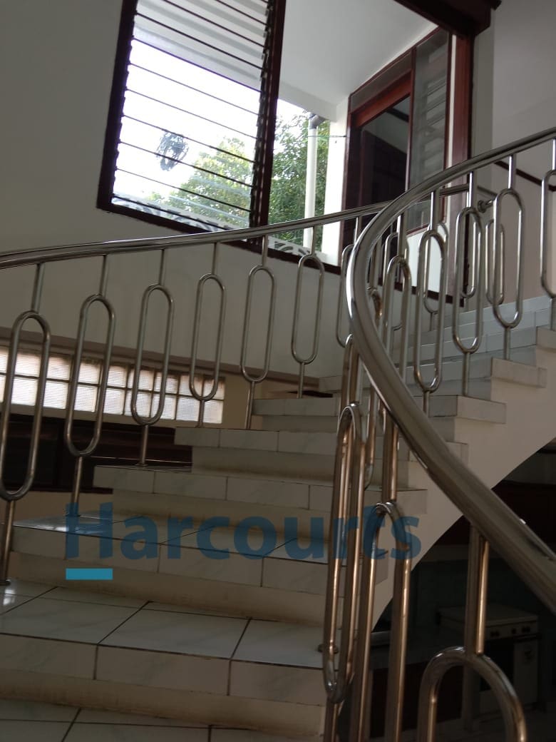 Sewa Cepat Rumah Luas : 225m2 di Bendungan Hilir Jakarta Pusat (CR) - Foto 5