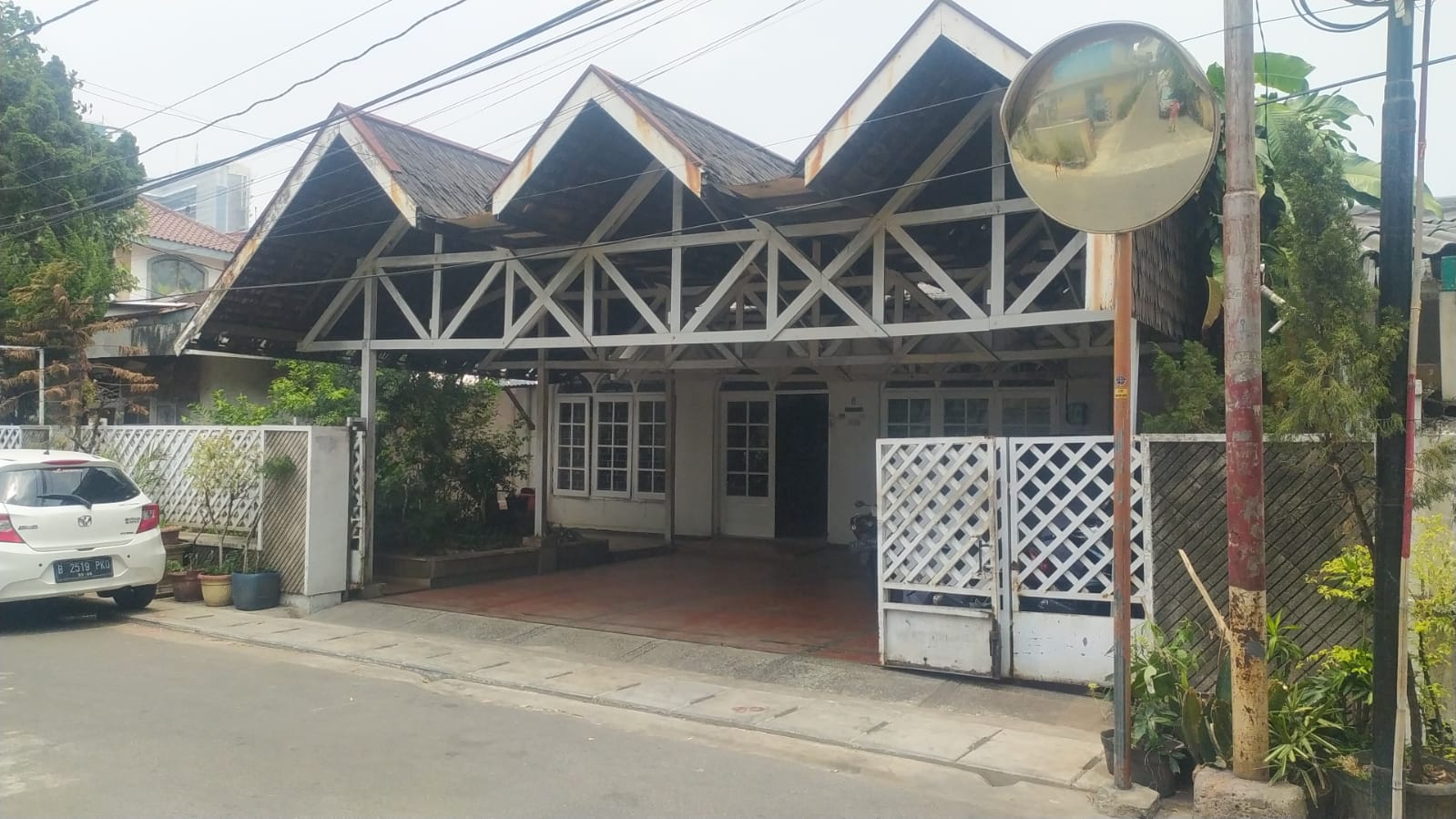 Jual Termurah Rumah Asri di daerah Area Kramat Kwitang Jakarta Pusat (RR) - Foto 14