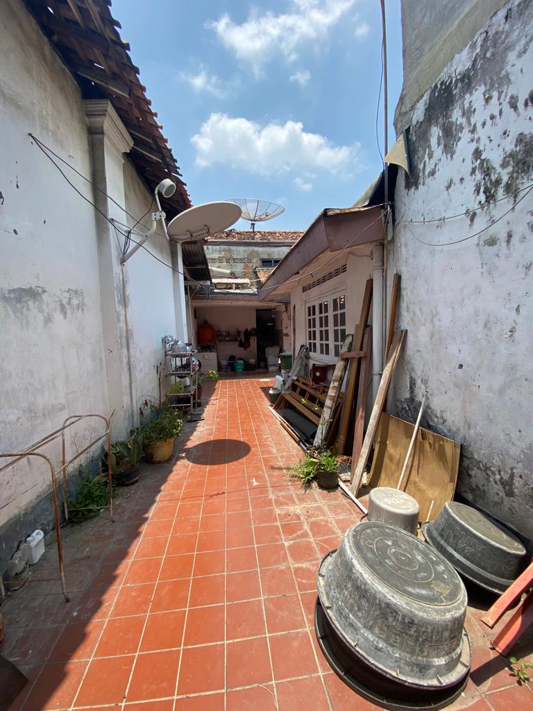 Jual Termurah Rumah Asri di daerah Area Kramat Kwitang Jakarta Pusat (RR) - Foto 18