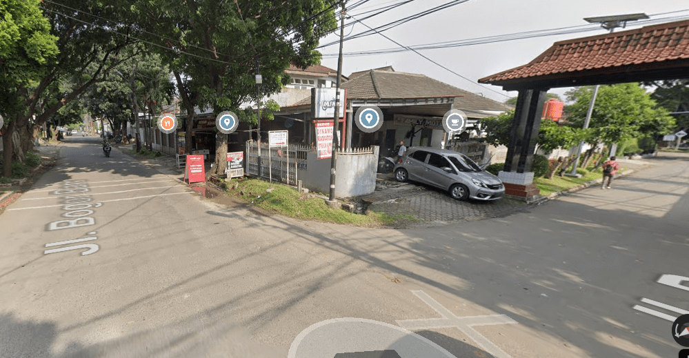DIJUAL RUMAH DI BOGOR BARU, LOKASI STRATEGIS DI PEREMPATAN JALAN UTAMA, COCOK INVESTASI BUAT TEMPAT USAHA - Foto 2