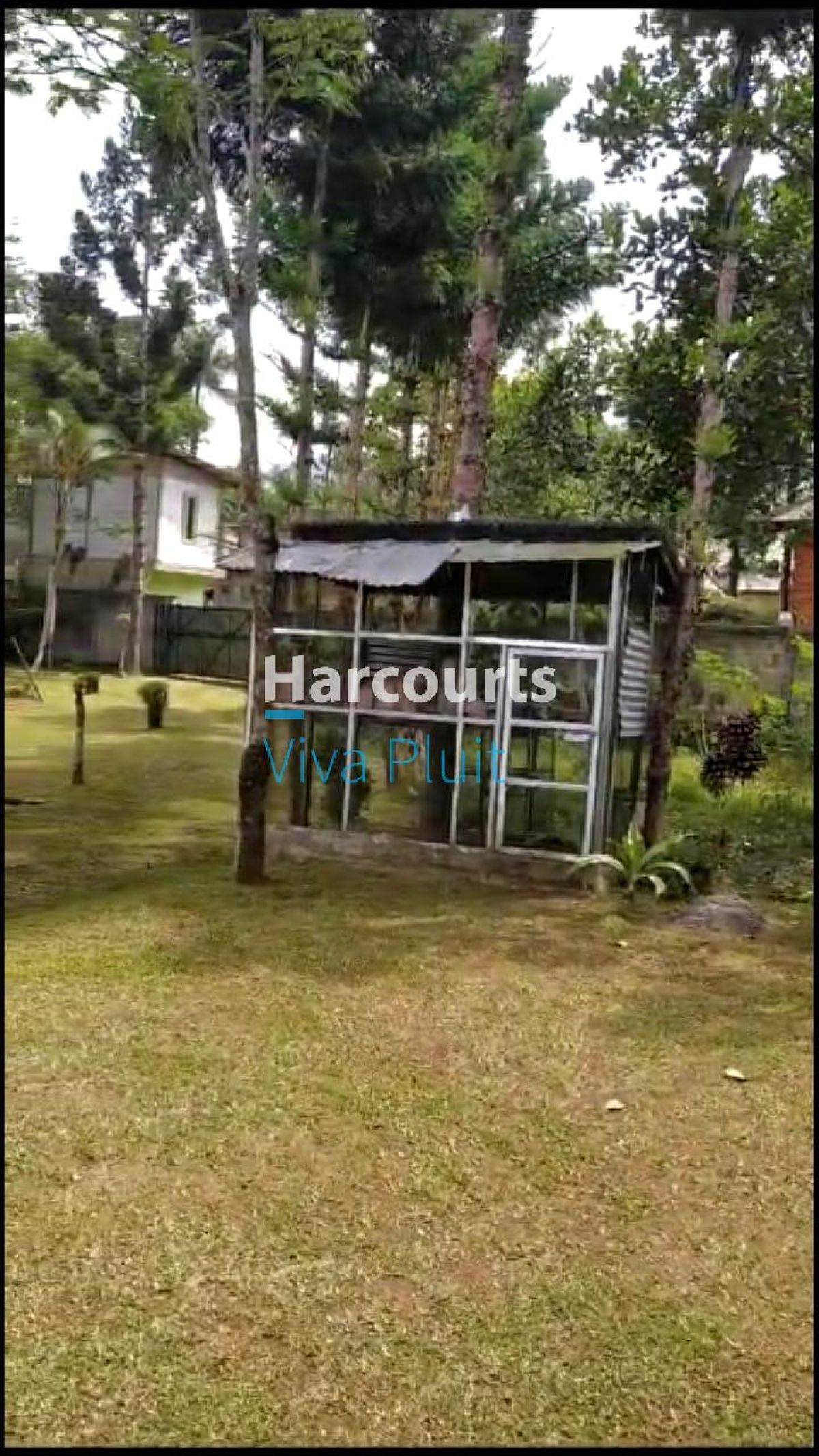 Dijual Villa Cisarua Puncak, Bogor. Cocok Untuk Investasi Harga Nego!! - Foto 9