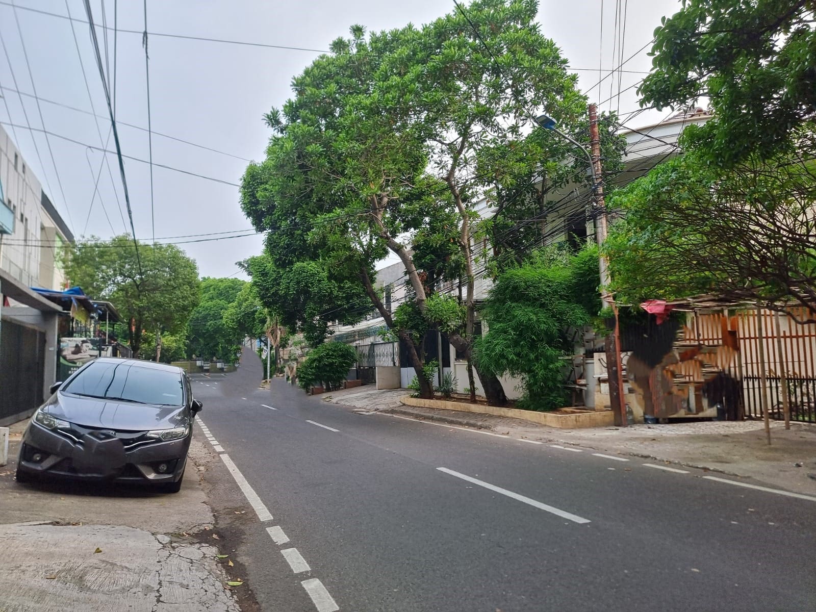 Jual Cepat Rumah di jalan raya Tomang Jakarta Barat (RR) - Foto 3