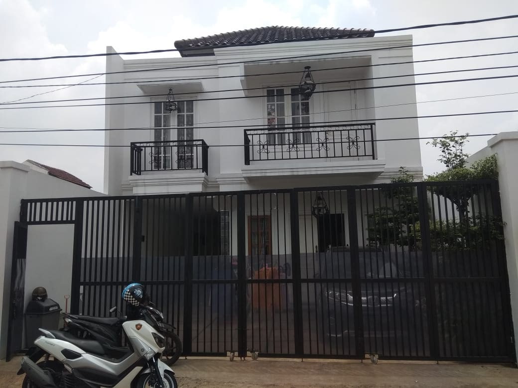Dijual rumah daerah graha bintaro