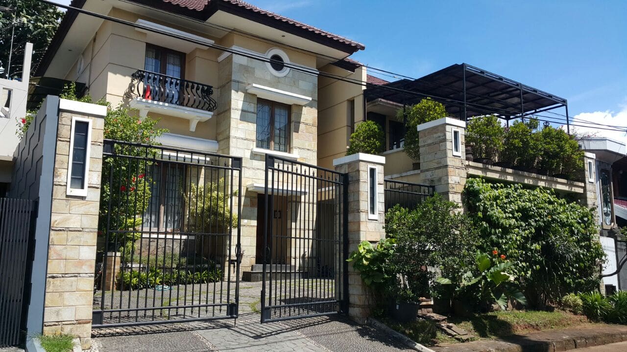 Dijual rumah daerah bintaro jaya tangerang selatan