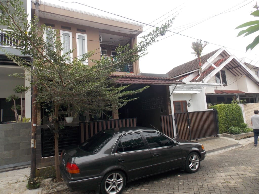 Dijual rumah dekat STAN Bintaro