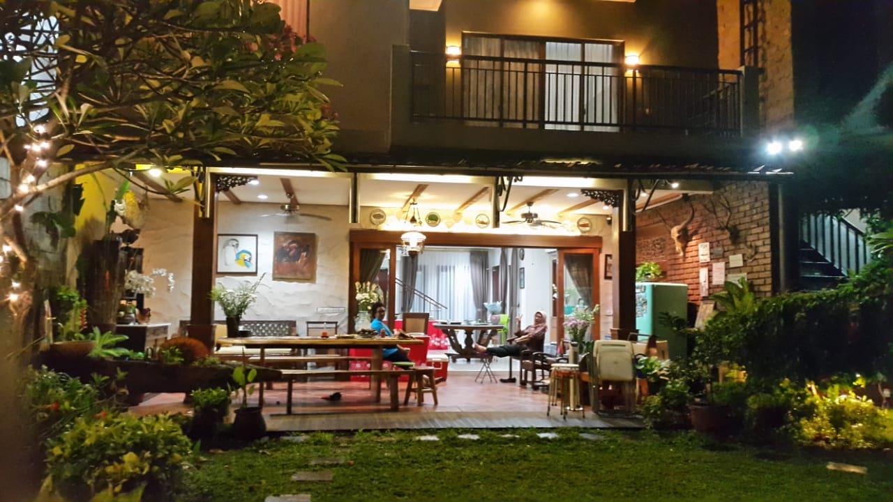 Dijual rumah cantik daerah BSD Tangerang