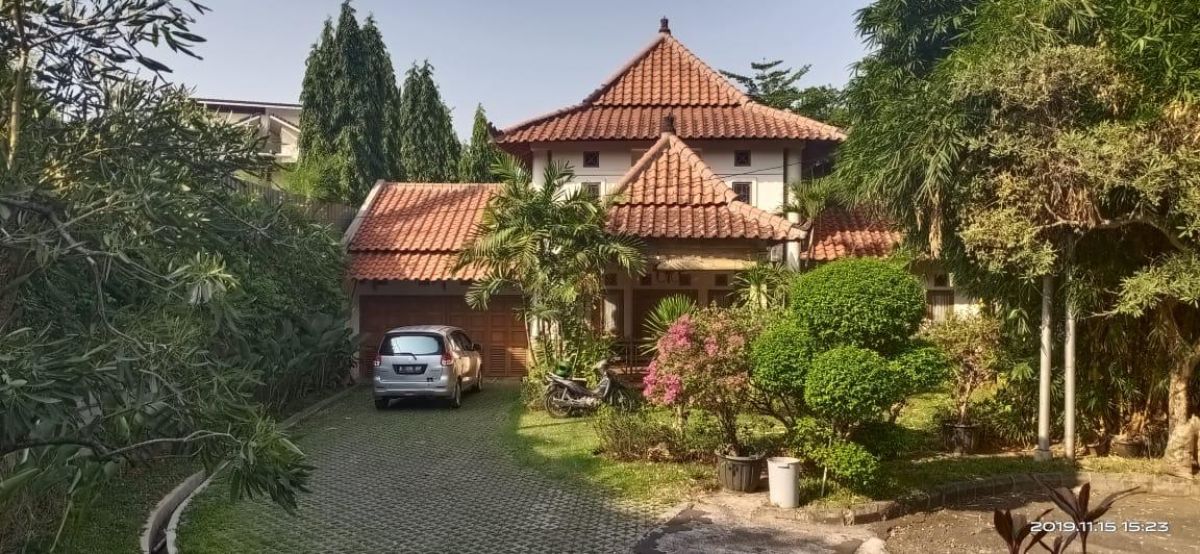 Dijual rumah mewah daerah bintaro sektor 8