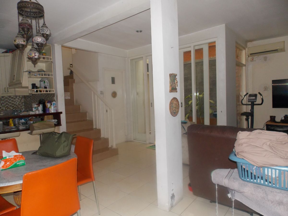 Dijual rumah daerah Sektor 5 Bintaro Jaya Tangerang Selatan - Foto 5