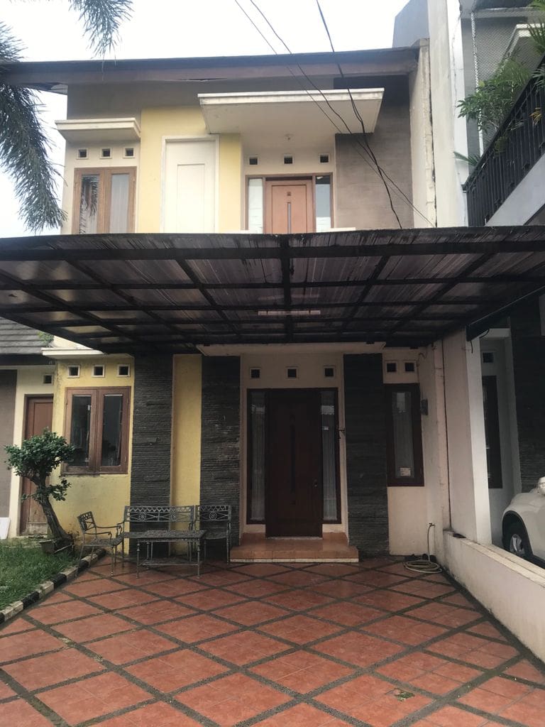 Dijual rumah daerah cirendeu tangerang selatan