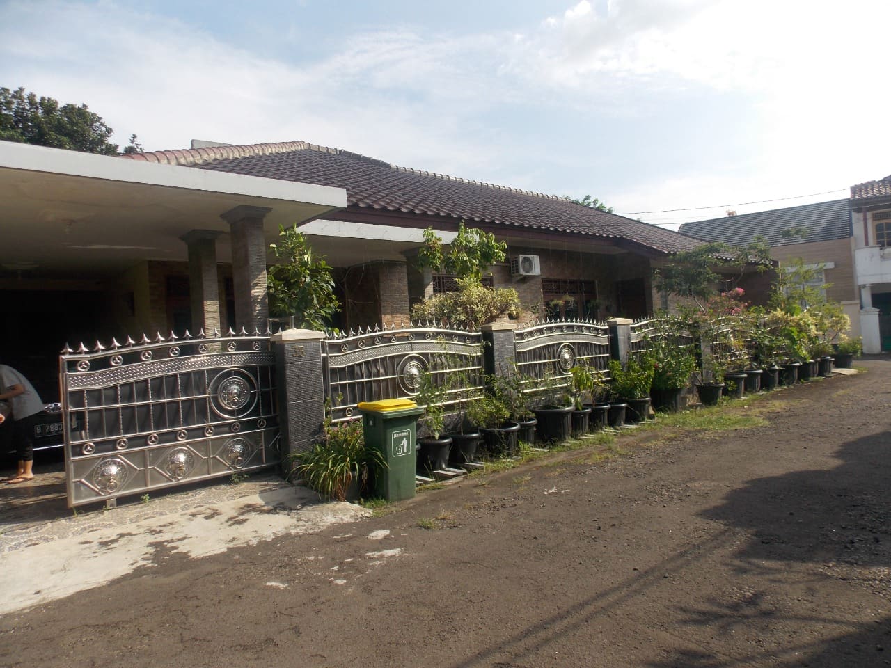 Dijual rumah daerah beji depok Jawa Barat