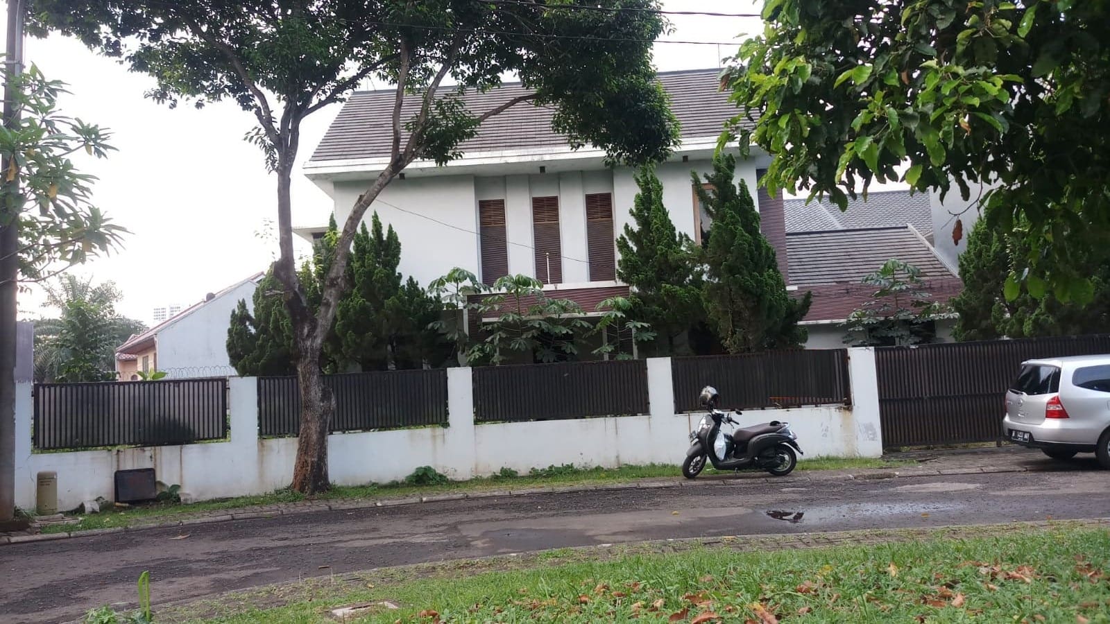 Dijual rumah daerah BSD tangerang selatan