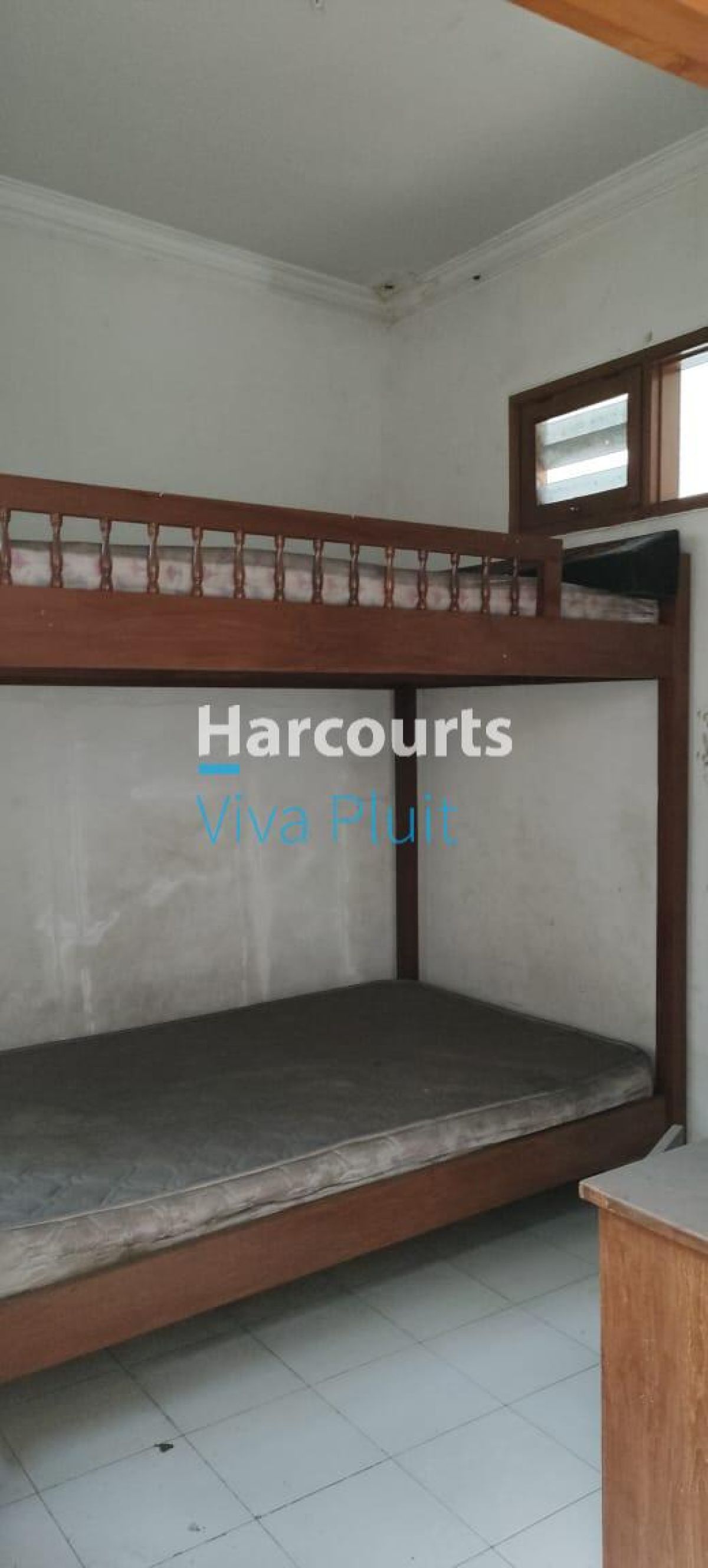 Rumah Mewah di Kembangan, Jakarta Barat. Lokasi Strategis di sewa kan murah!! - Foto 4