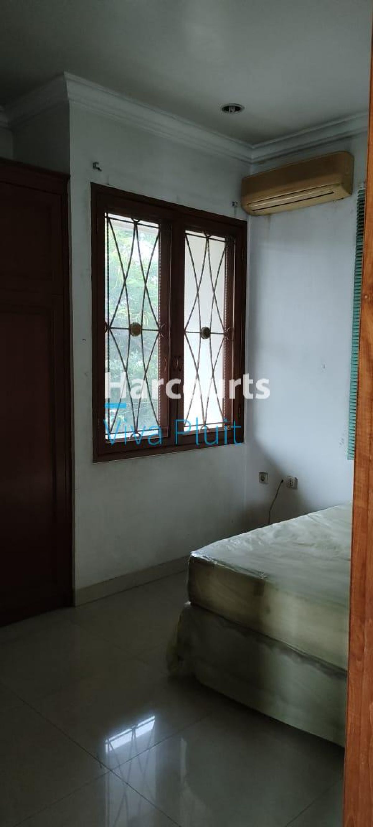 Rumah Mewah di Kembangan, Jakarta Barat. Lokasi Strategis di sewa kan murah!! - Foto 7