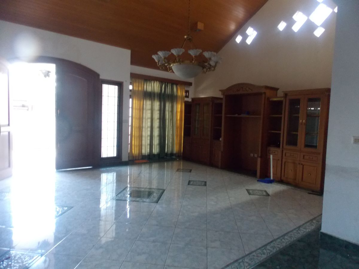Dijual rumah daerah kalibata jakarta selatan - Foto 2
