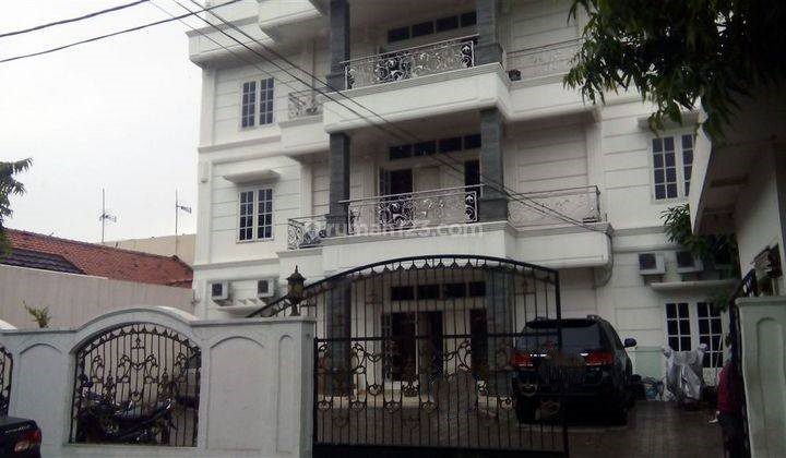 Sewa Cepat Rumah cocok untuk Mess daerah Kuningan Jakarta Selatan (AL)