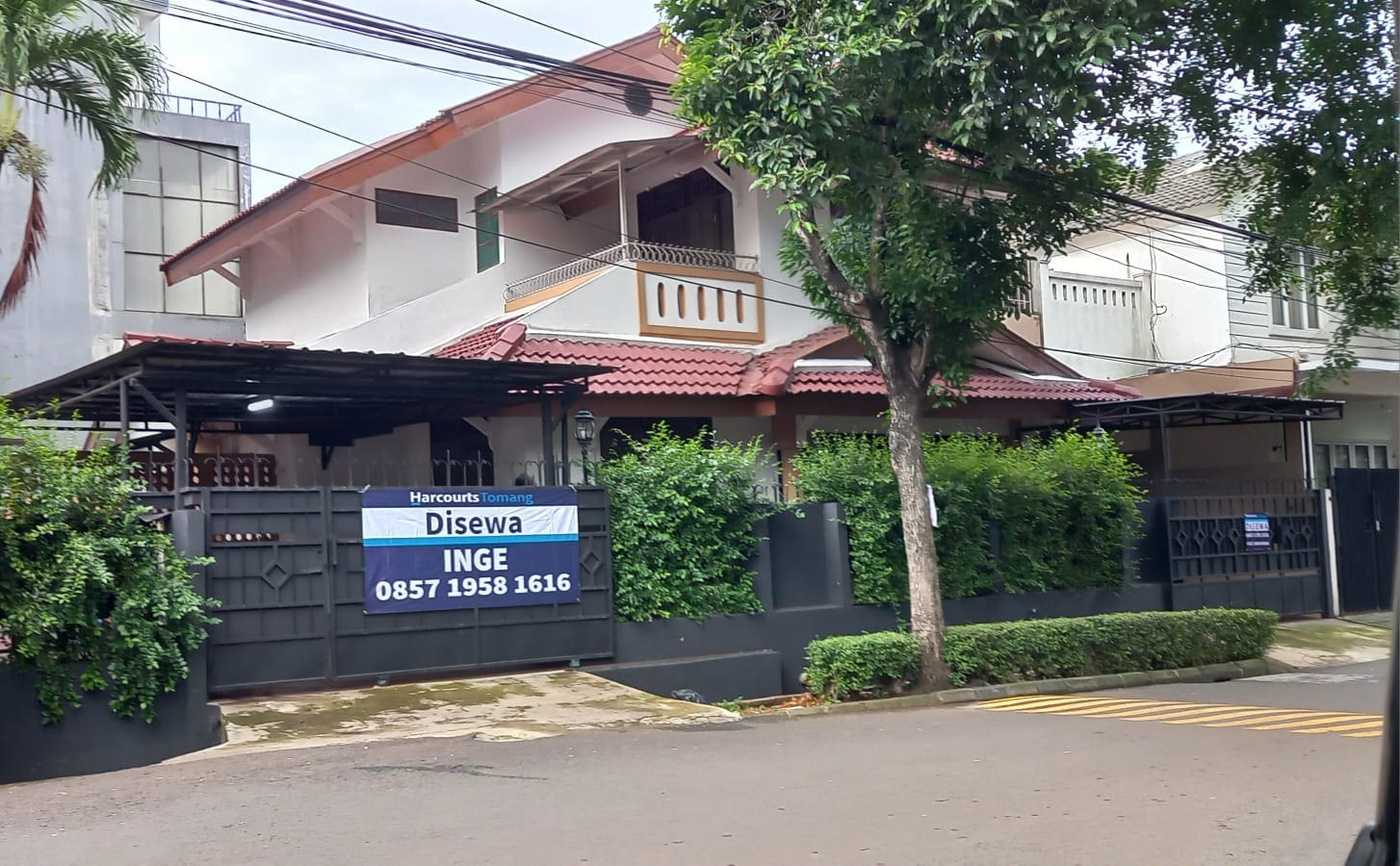 Sewa Rumah Bagus di Jl Maleo Sektor 9 Bintaro Tangerang Selatan (ID)
