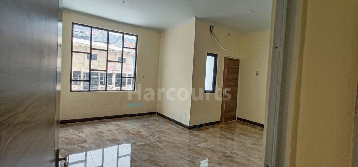 Rumah di Jelambar, Jakarta Barat. Siap Huni Harga Murah Nego!! - Foto 2