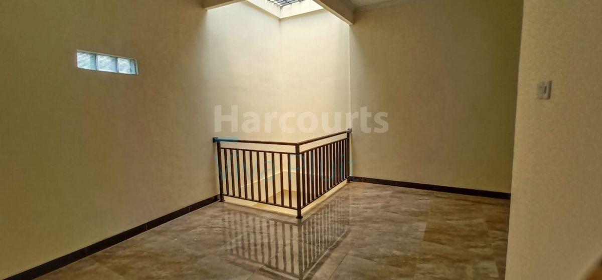Rumah di Jelambar, Jakarta Barat. Siap Huni Harga Murah Nego!! - Foto 3