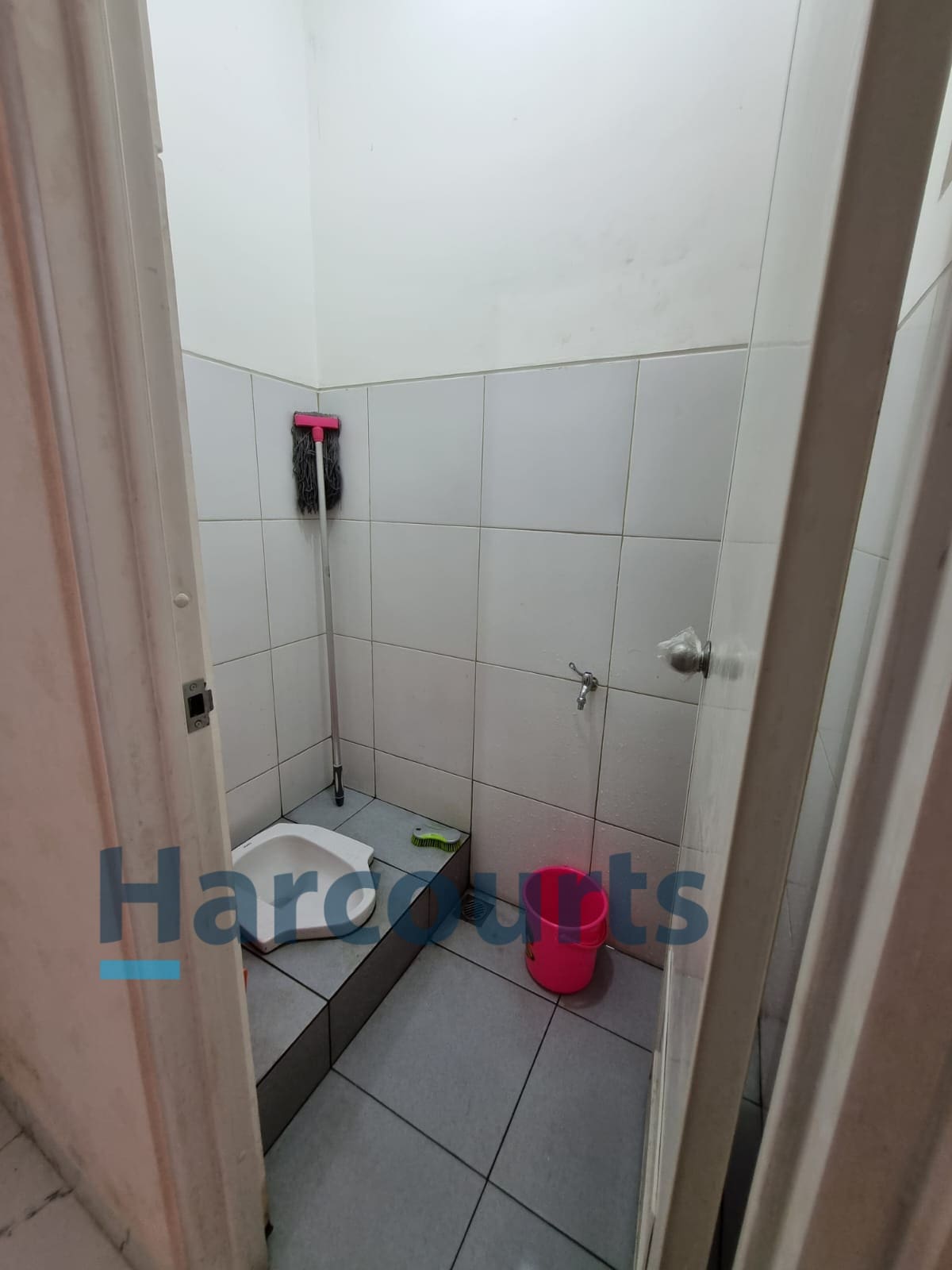 Dijual Rumah bagus 3 lantai di Suvarna Sutera Tangerang (NC) - Foto 6