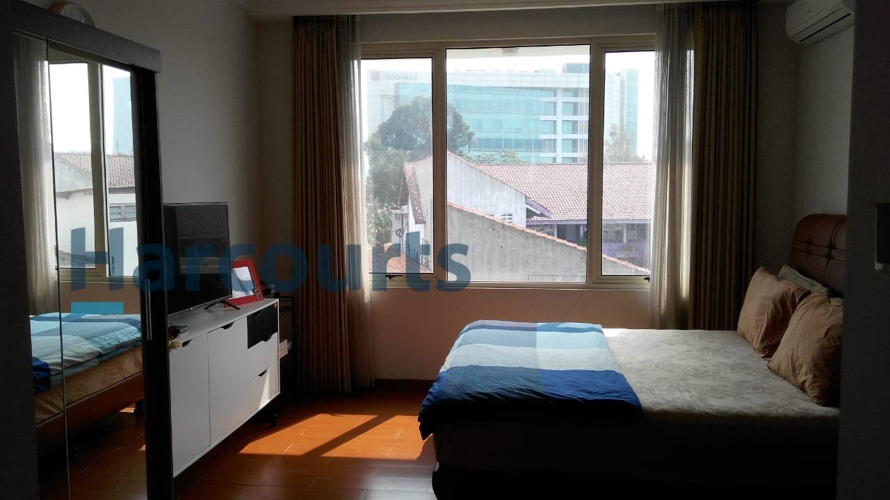 Jual Cepat Rumah Town House 3 lantai di TB Simatupang Jakarta Selatan (CR) - Foto 5