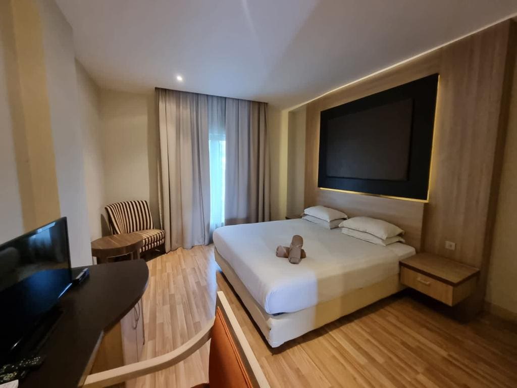 Jual Hotel 3 lantai di Antasari Jakarta Selatan (RR)