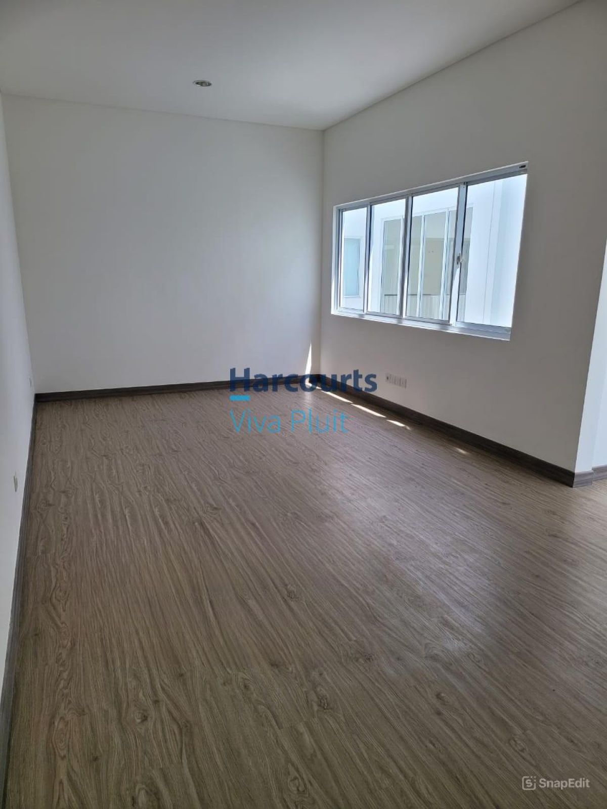 Dijual Rumah Posisi Hoek di The Riviera at Puri, Jakarta Barat - Foto 2