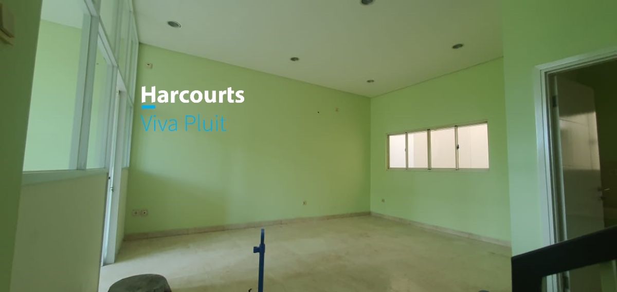 Dijual Rumah Siap Huni di The Riviera at Puri, Jakarta Barat. Harga Nego! - Foto 6