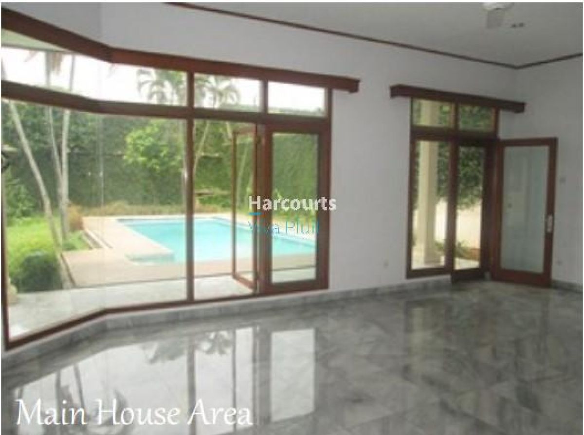 Turun Harga! Dijual Rumah di Jl. Damai Raya, Cipete, Jakarta Selatan.