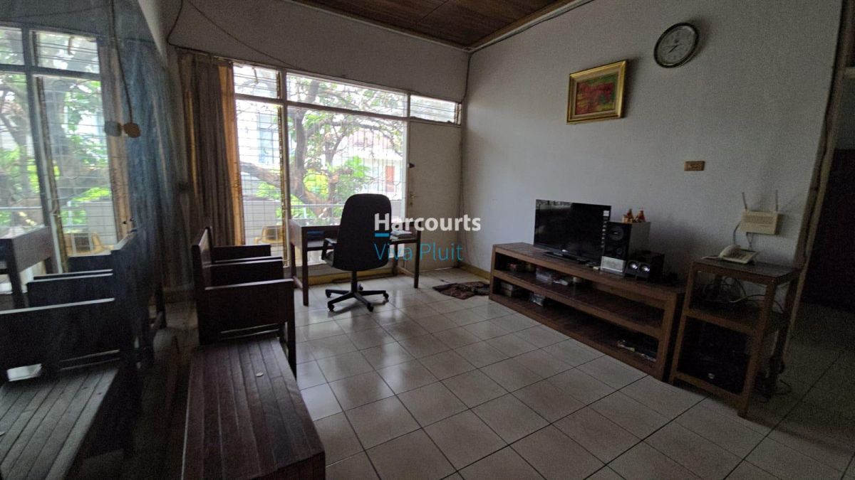 Dijual Rumah di Jl. Pluit Timur Raya, Jakarta Utara – Lokasi Sangat Strategis! - Foto 6
