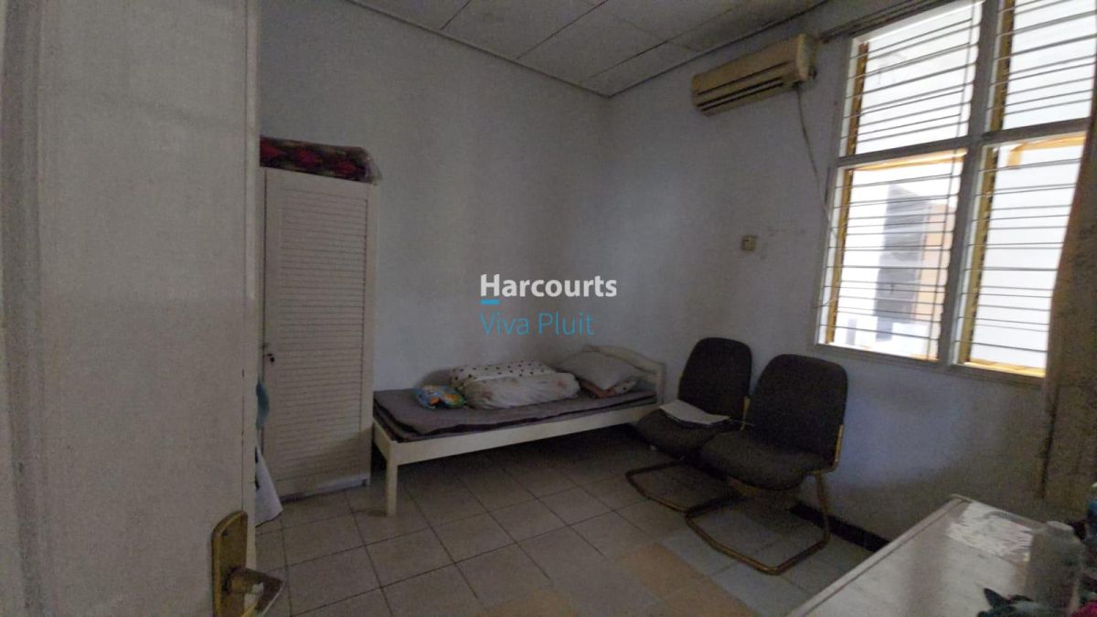 Dijual Rumah di Jl. Pluit Timur Raya, Jakarta Utara – Lokasi Sangat Strategis! - Foto 7