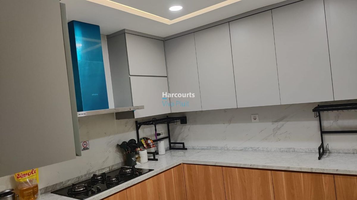 Disewa Rumah di Johar Golf Raya, Pantai Indah Kapuk. Harga Nego! - Foto 9