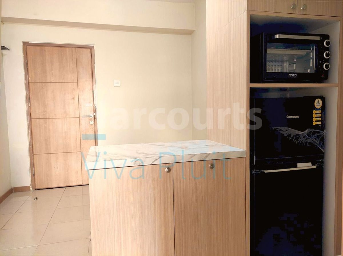Disewakan Apartemen Green Palm, Cengkareng. Siap Huni - Harga Murah - Foto 4