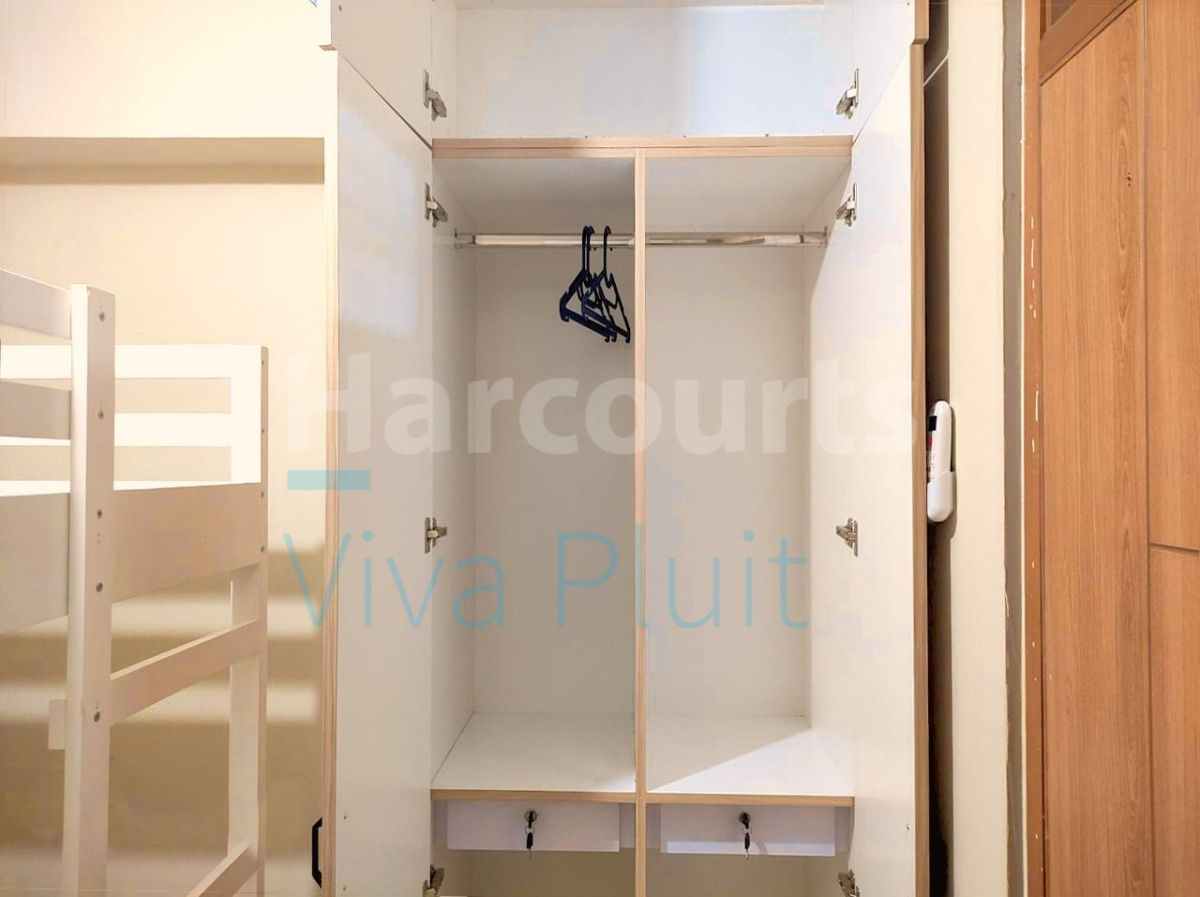 Disewakan Apartemen Green Palm, Cengkareng. Siap Huni - Harga Murah - Foto 8