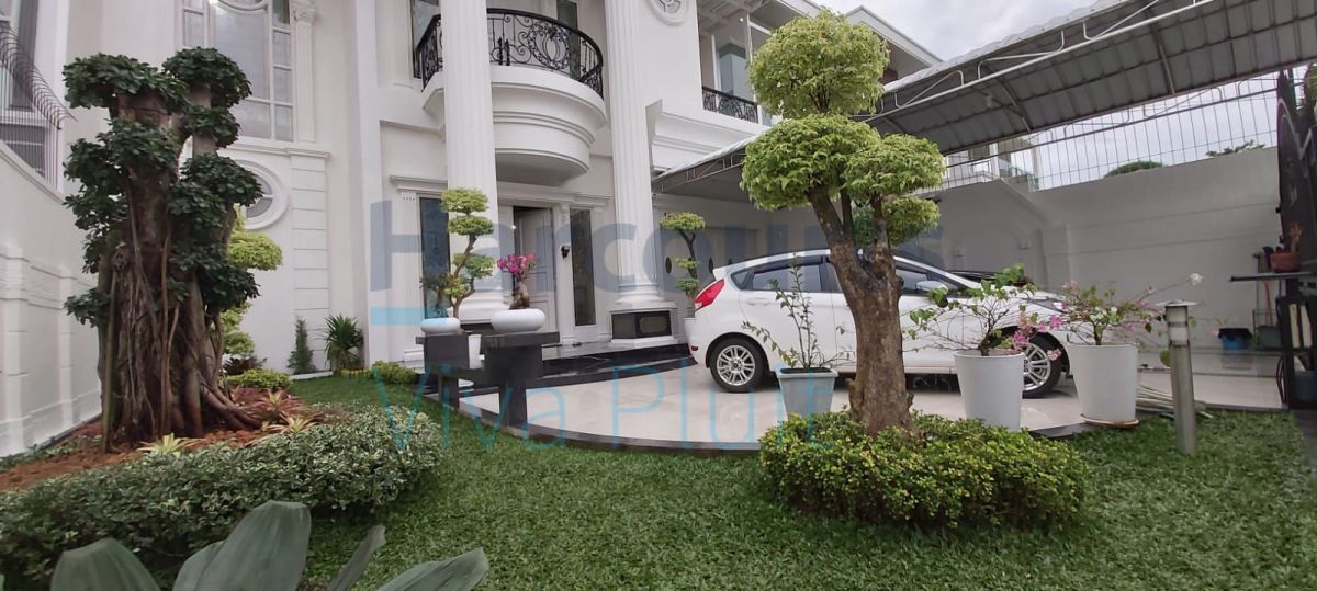 Dijual Rumah Mewah Jl. Ade Irma Suryani, Pontianak, Kalimantan Barat - Foto 2