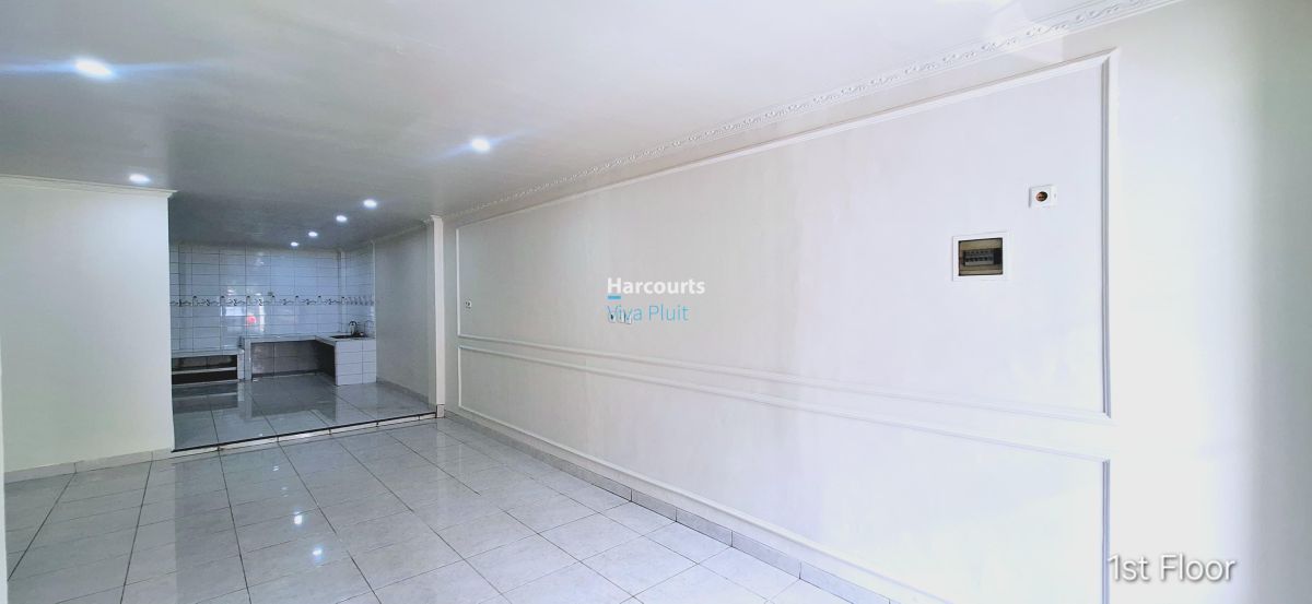 Rumah Taman Surya 2, Kalideres, Jakarta Barat. Siap Huni Harga Nego - Foto 5