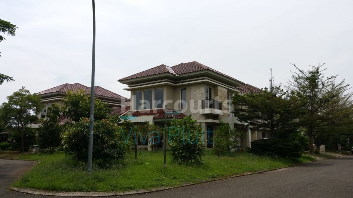 Rumah Mewah Sutera Renata, Alam Sutera. Harga Murah Nego