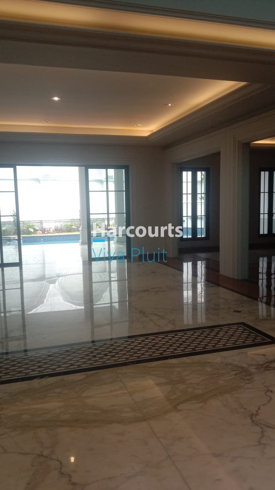 Rumah Mewah Taman Metro Alam Pondok Indah, Jakarta Selatan