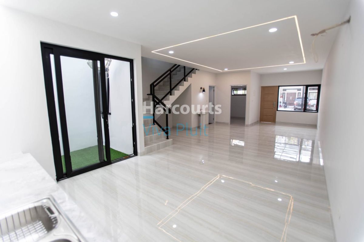 Dijual Rumah Sutera Kirana, Alam Sutera. Bangunan Baru, Siap Huni.
